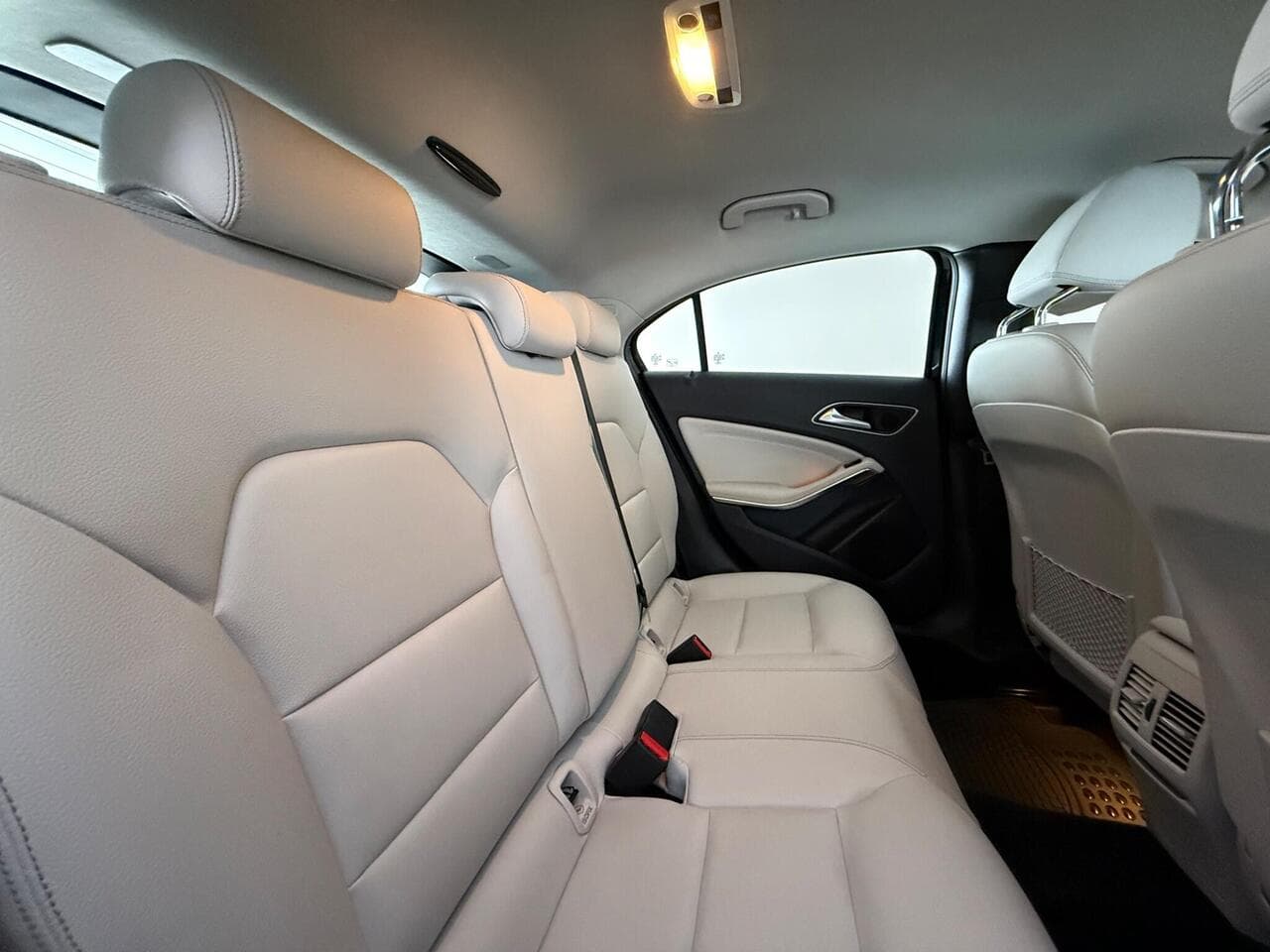 Mercedes-Benz A Class thumbnail Seats Rear