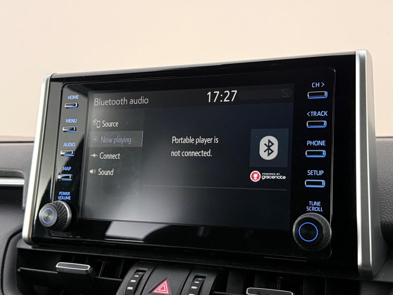 Toyota RAV4 thumbnail Infotainment System