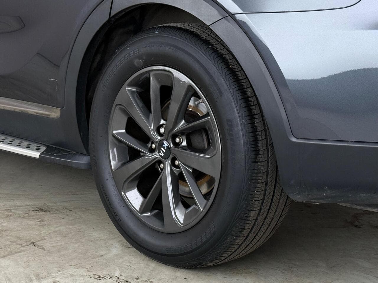 Kia Sorento thumbnail Wheel