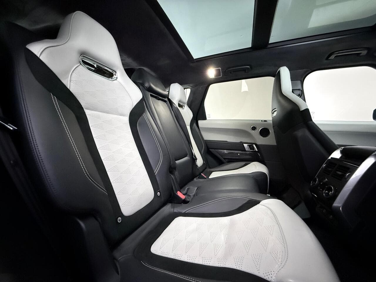 Land Rover Range Rover Sport thumbnail Seat Driver