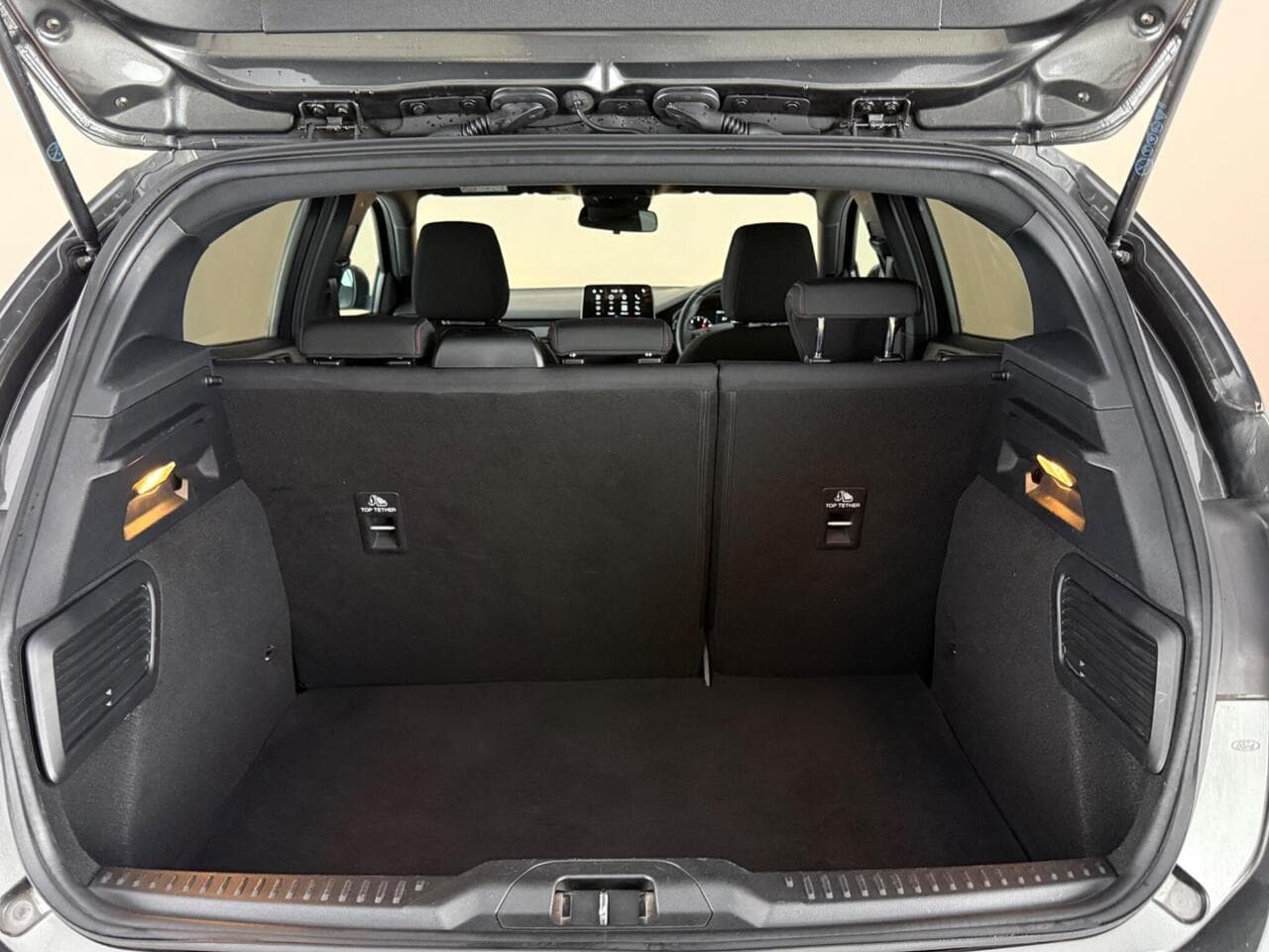 Ford Focus thumbnail Boot