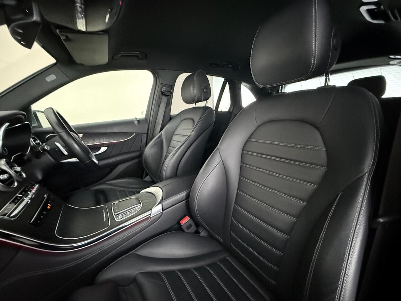 Mercedes-Benz GLC thumbnail Seat Front Passenger