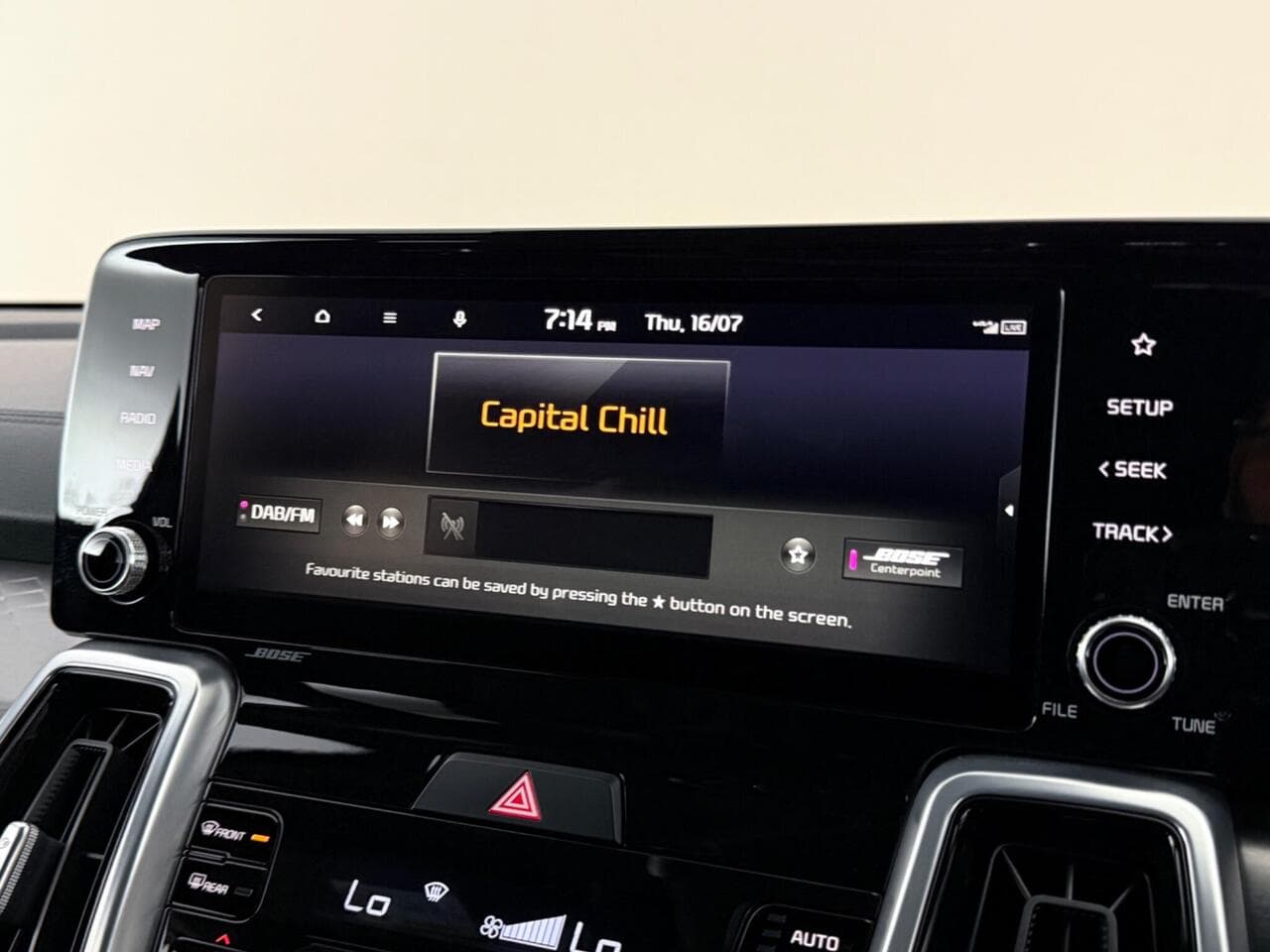 Kia Sorento thumbnail Infotainment System