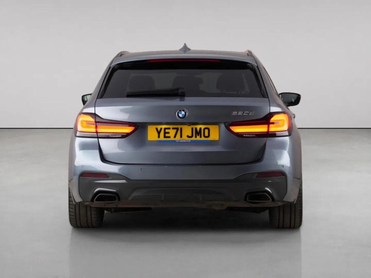 BMW 5 Series thumbnail Rear