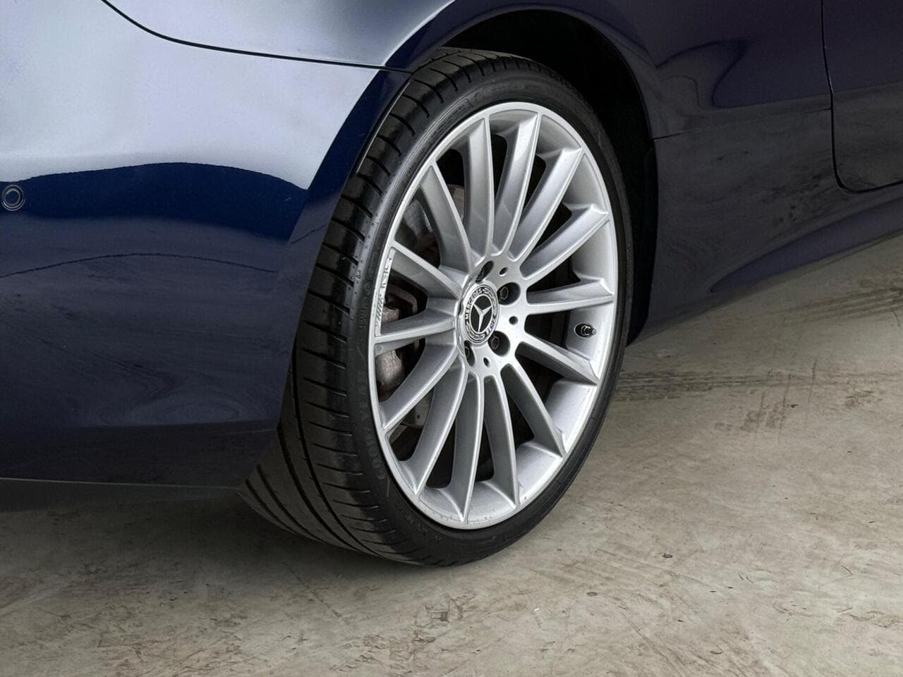 Mercedes-Benz E Class thumbnail Wheel