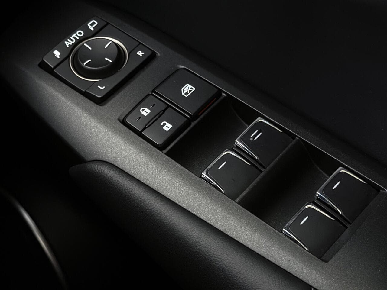Lexus NX thumbnail Misc Controls