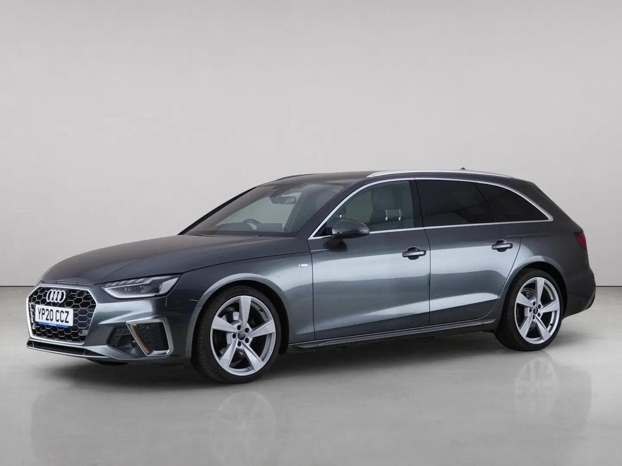 Audi A4 Avant thumbnail Front Left
