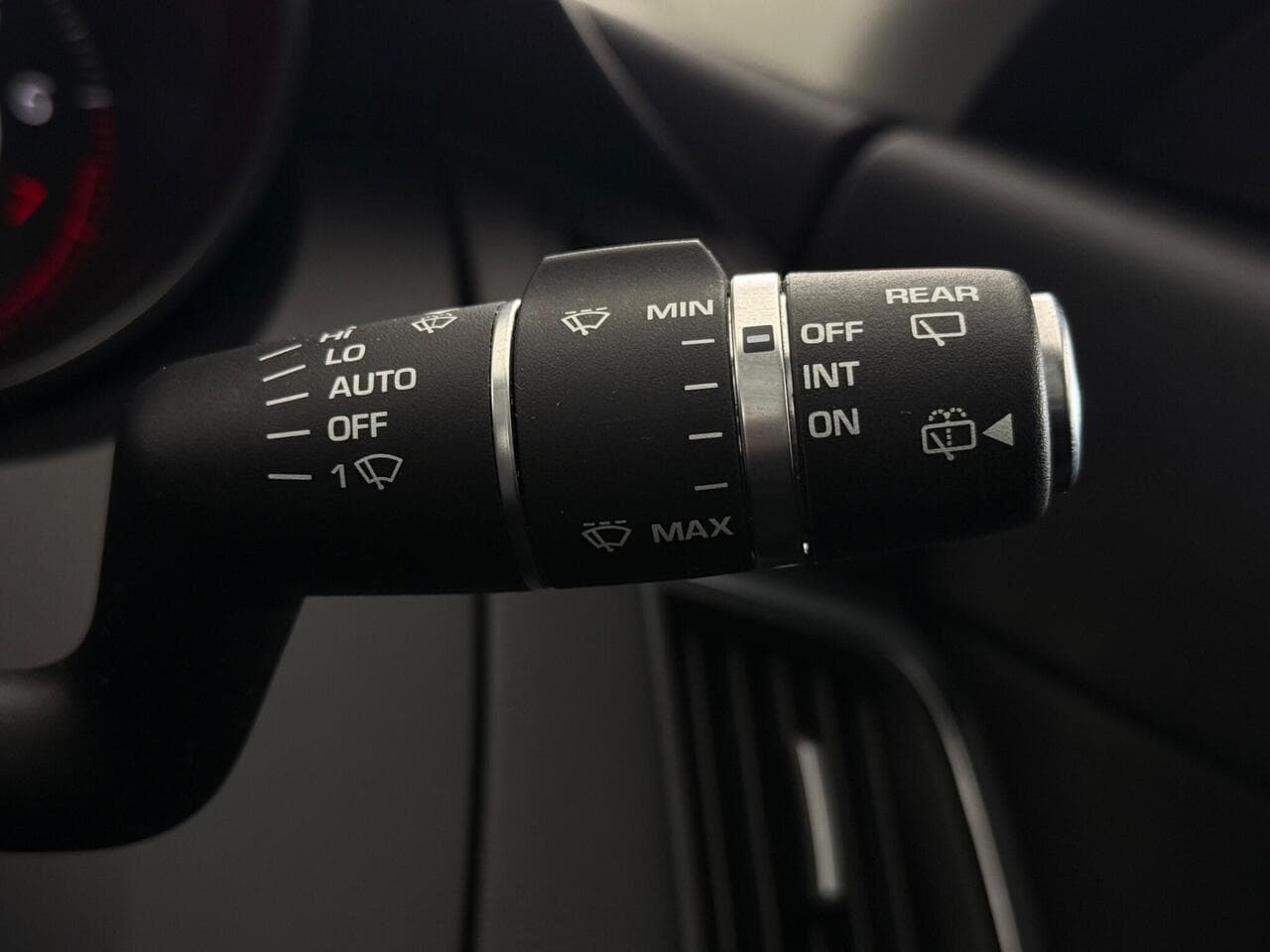 Jaguar E-PACE thumbnail Misc Controls
