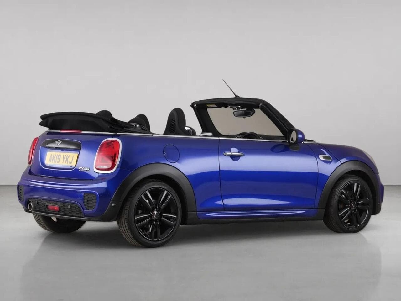 MINI Convertible thumbnail Inconclusive