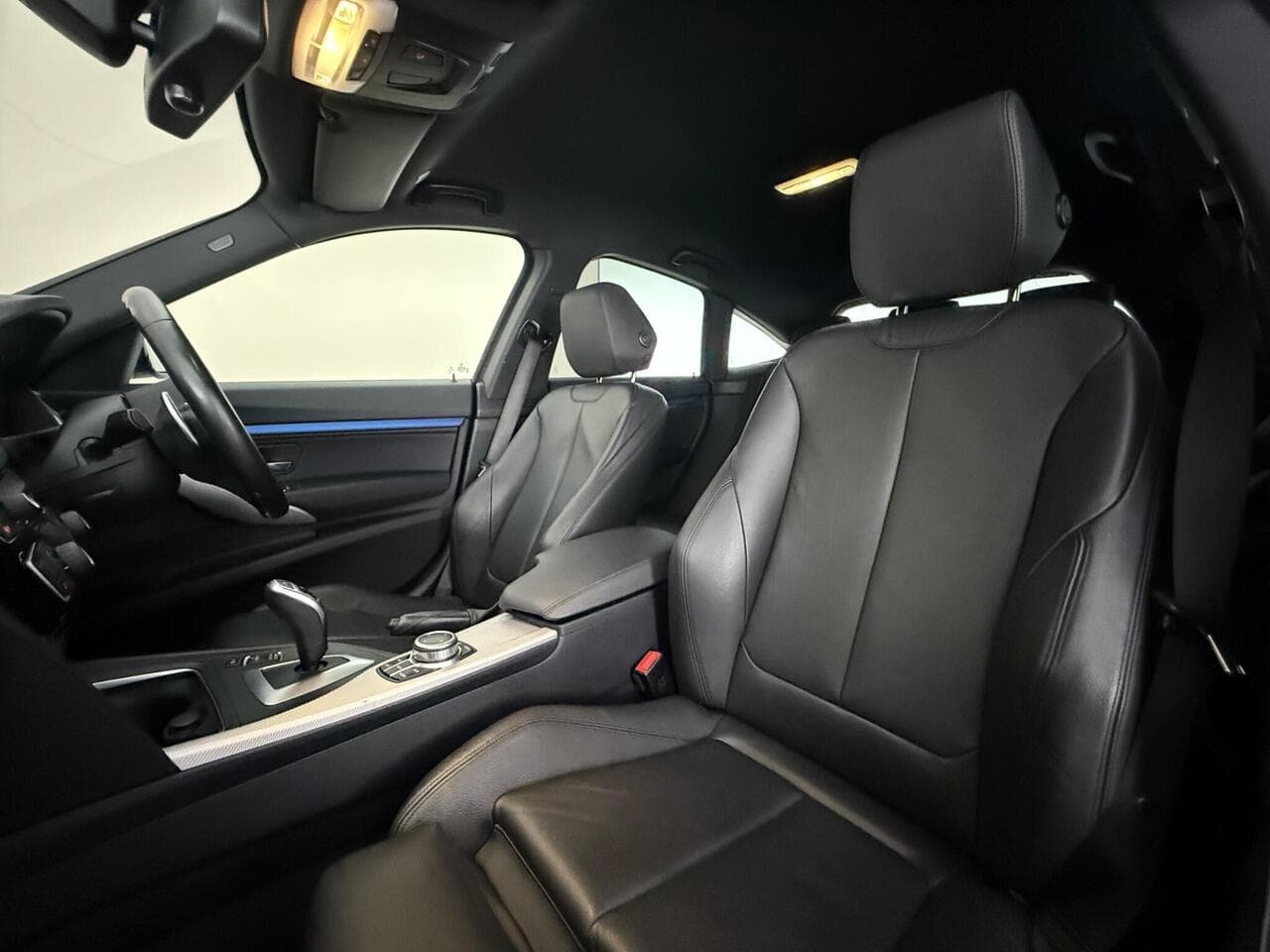 BMW 3 Series Gran Turismo thumbnail Seat Front Passenger