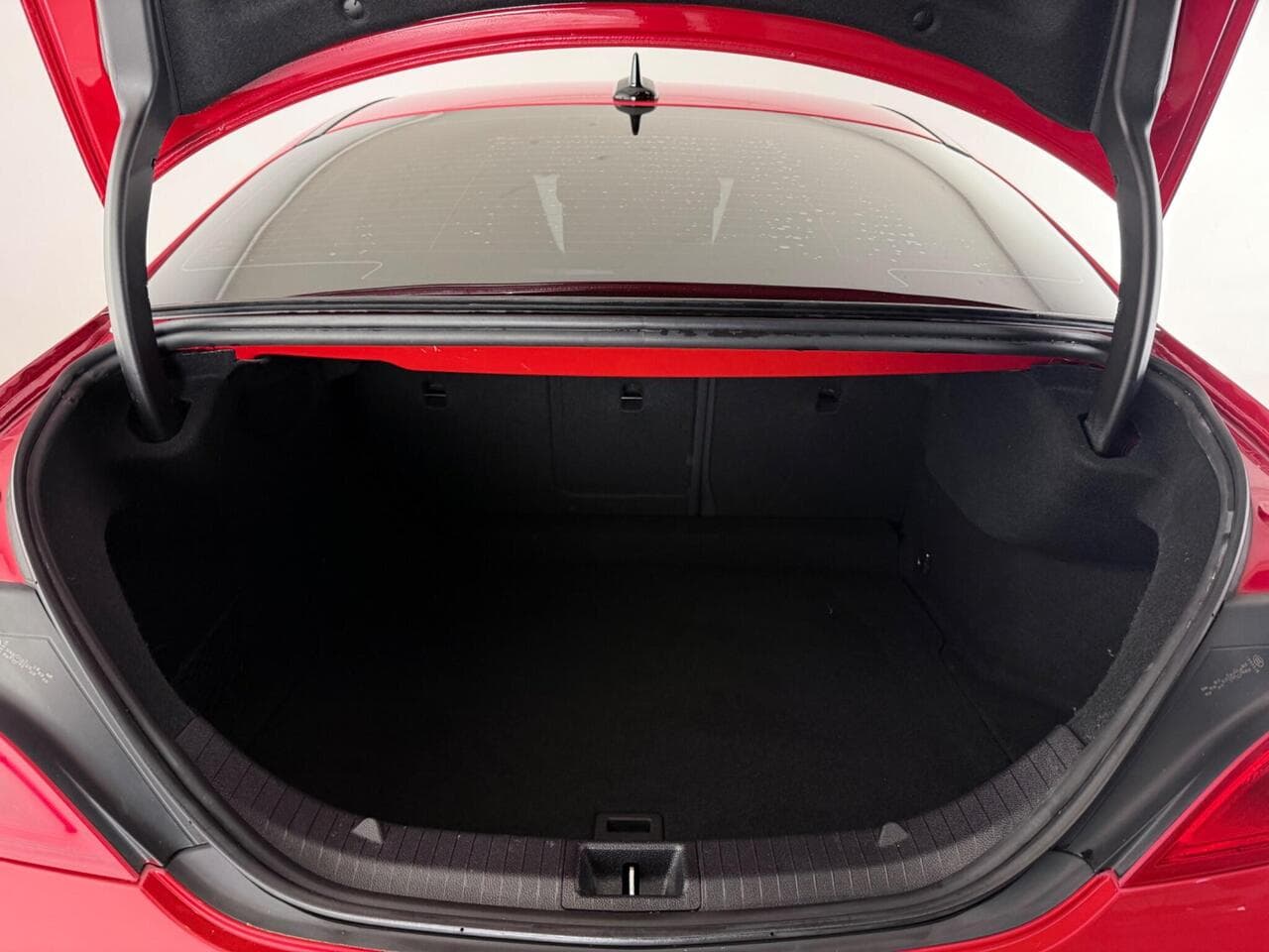 Mercedes-Benz CLA thumbnail Boot