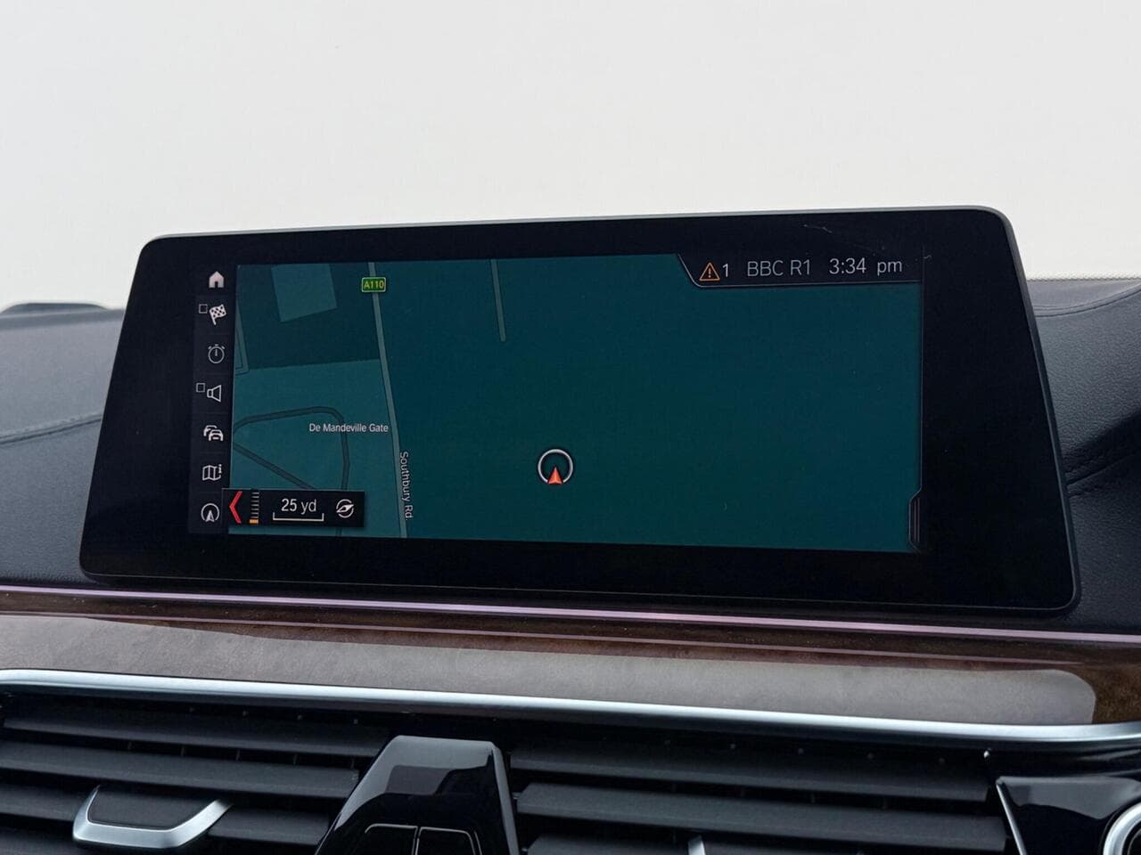 BMW 5 Series thumbnail Infotainment System