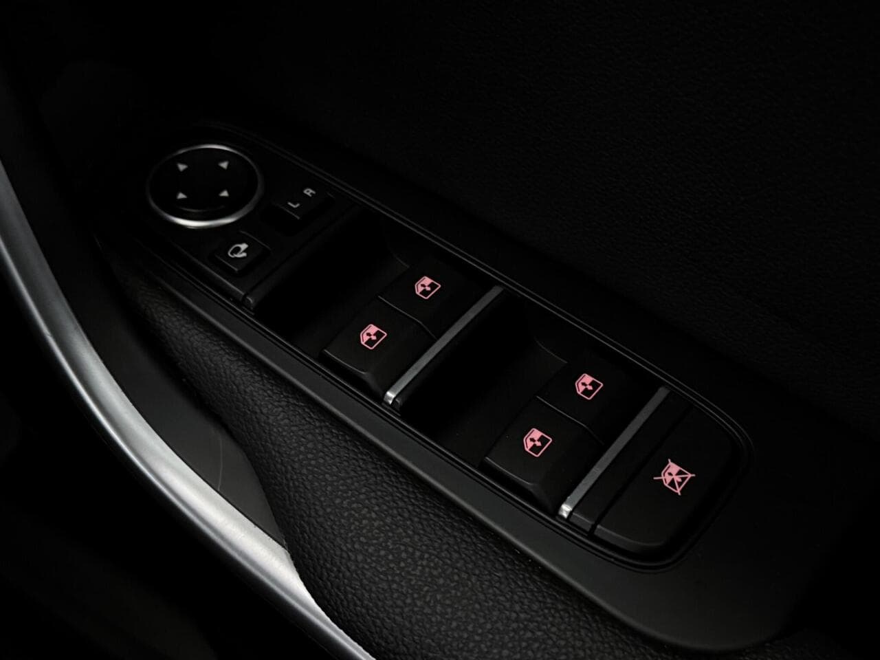 Kia XCeed thumbnail Misc Controls