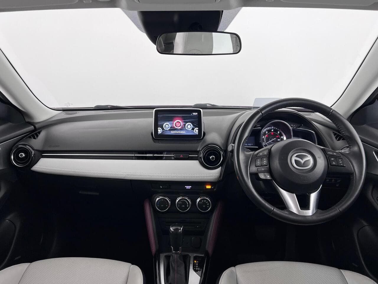 Mazda CX-3 thumbnail Interior Front