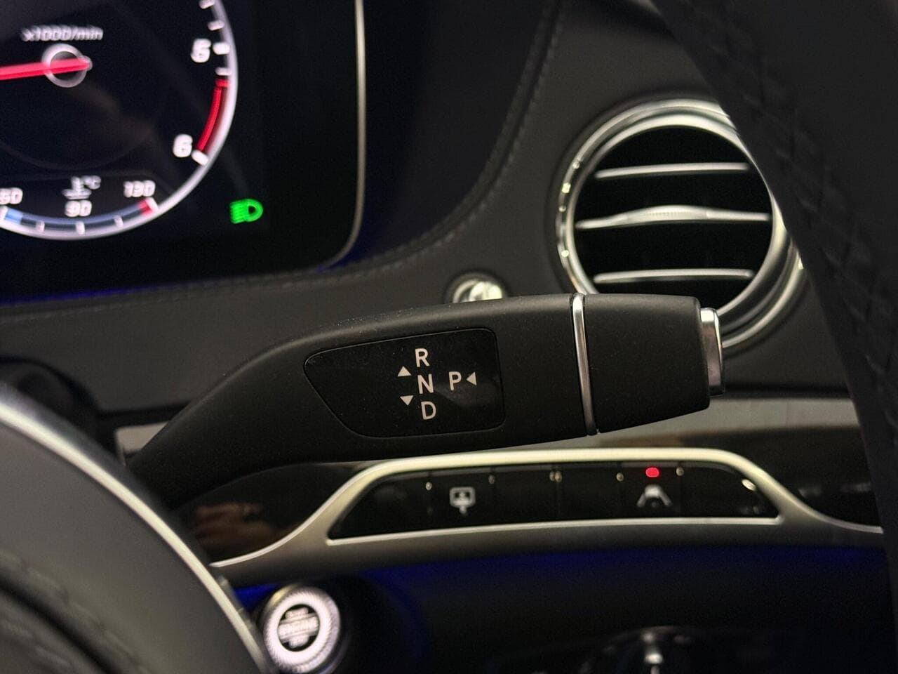 Mercedes-Benz S Class thumbnail Misc Controls