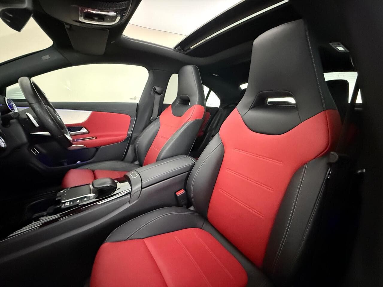 Mercedes-Benz CLA thumbnail Seat Front Passenger
