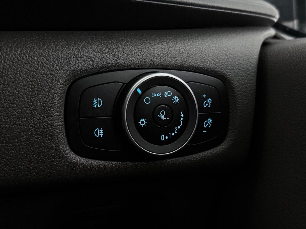 Ford Transit Custom thumbnail Misc Controls