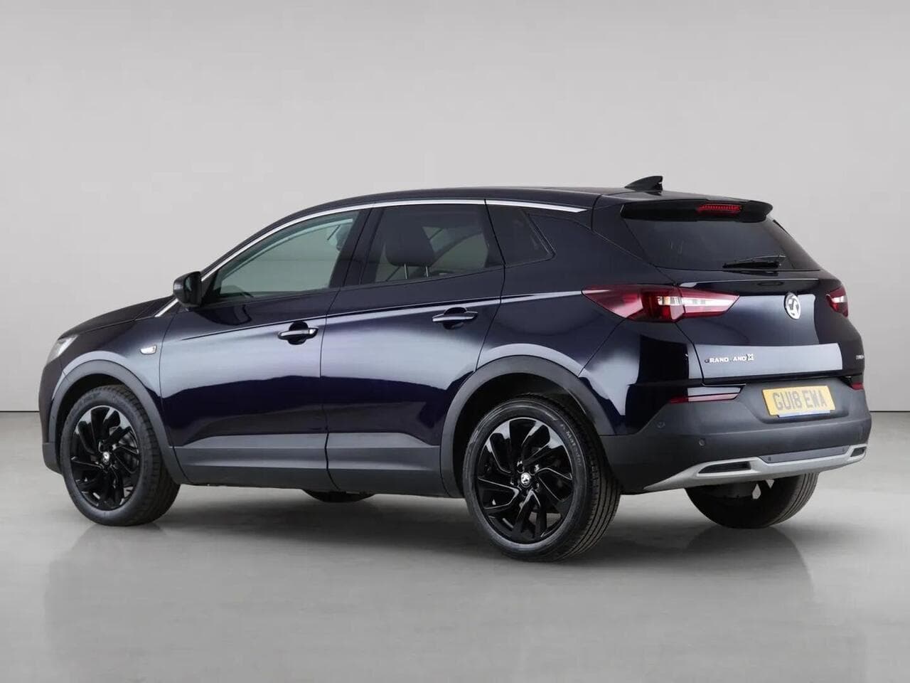 Vauxhall Grandland X thumbnail Side Left