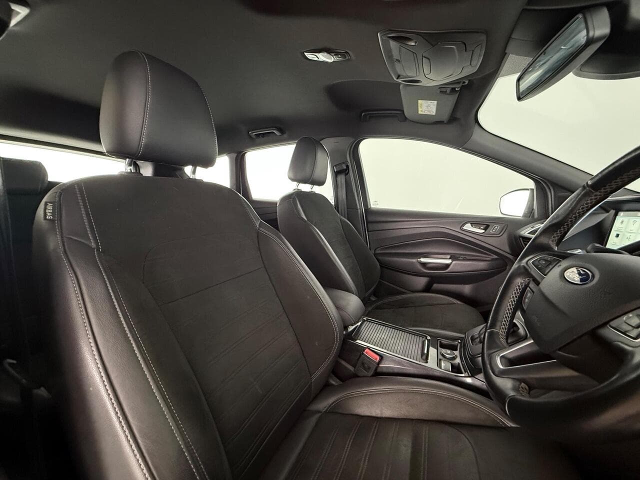 Ford Kuga thumbnail Seat Driver