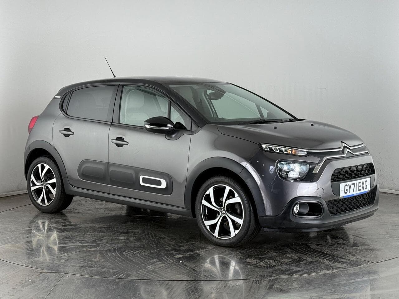 Citroen C3 - Citroen C3 1.2 PureTech Shine Plus Euro 6 (s/s) 5dr