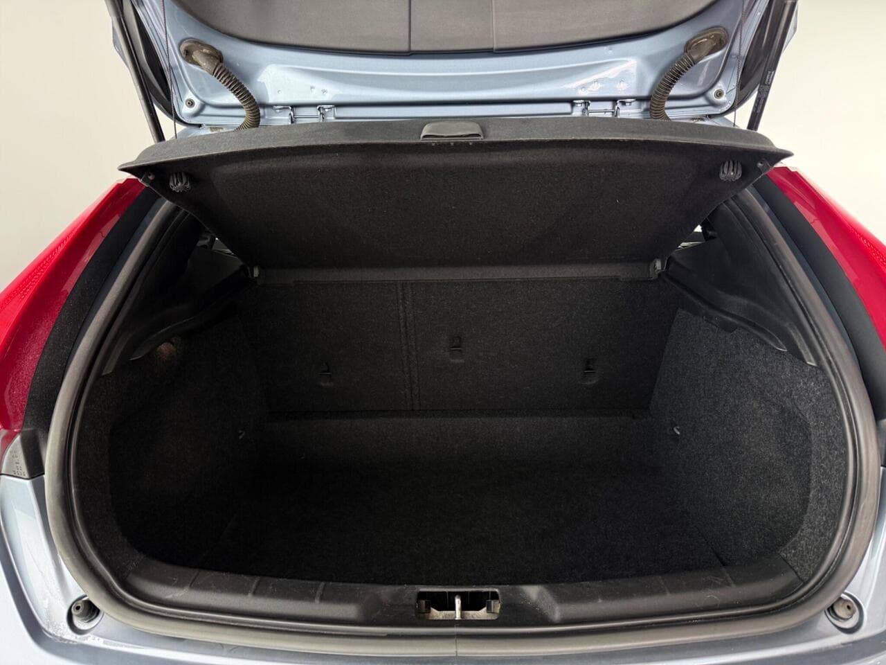 Volvo V40 thumbnail Boot