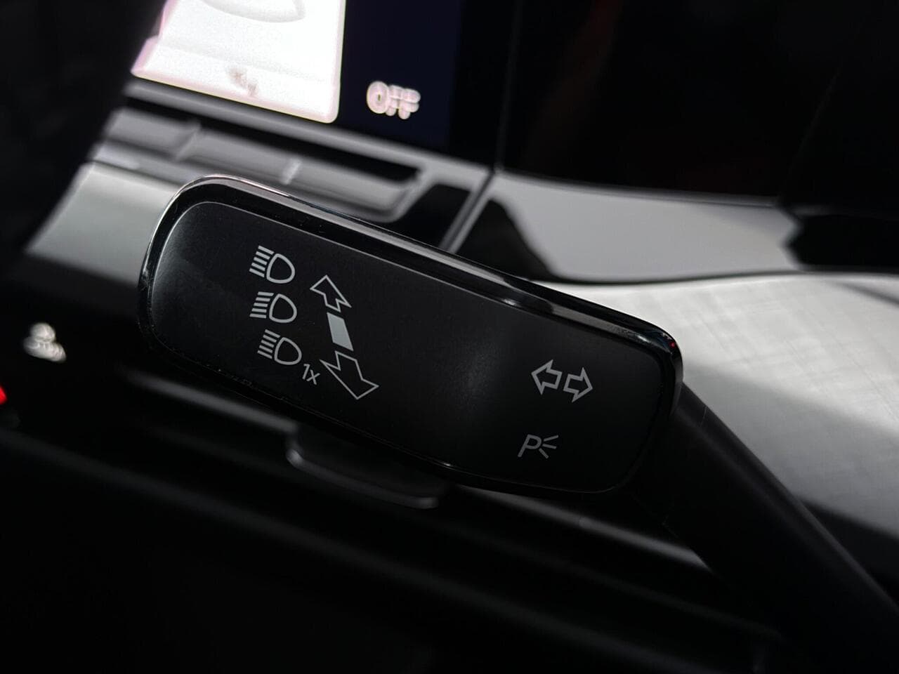 Volkswagen Golf thumbnail Misc Controls