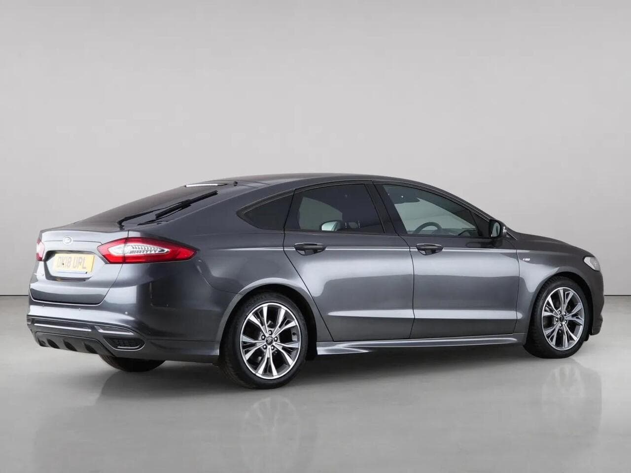 Ford Mondeo thumbnail Side Right