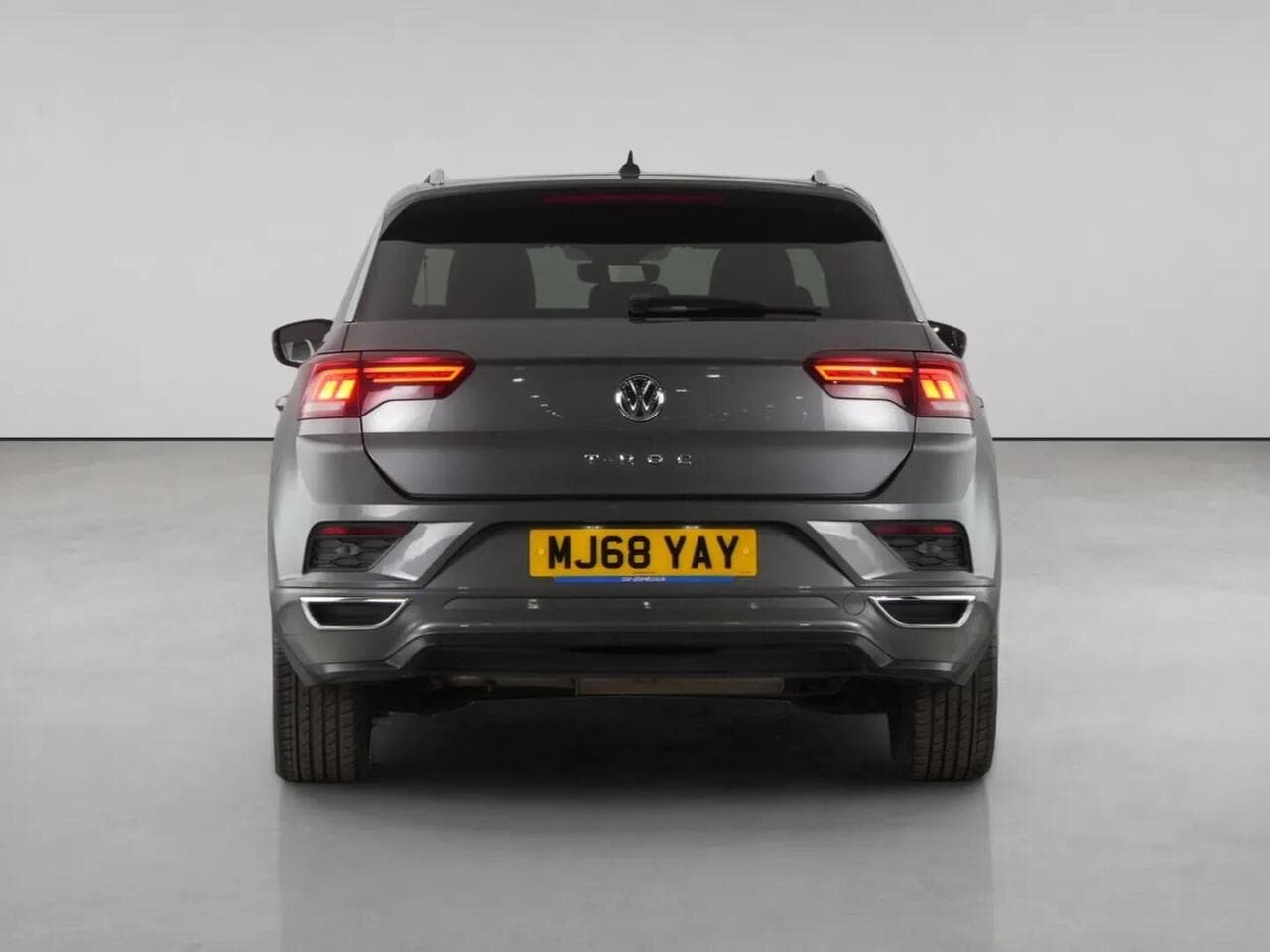 Volkswagen T-Roc thumbnail Rear