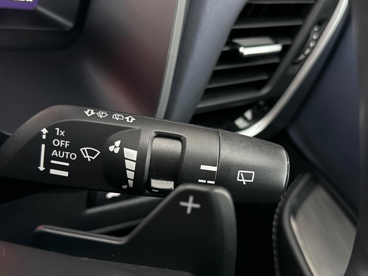 Nissan Qashqai thumbnail Misc Controls