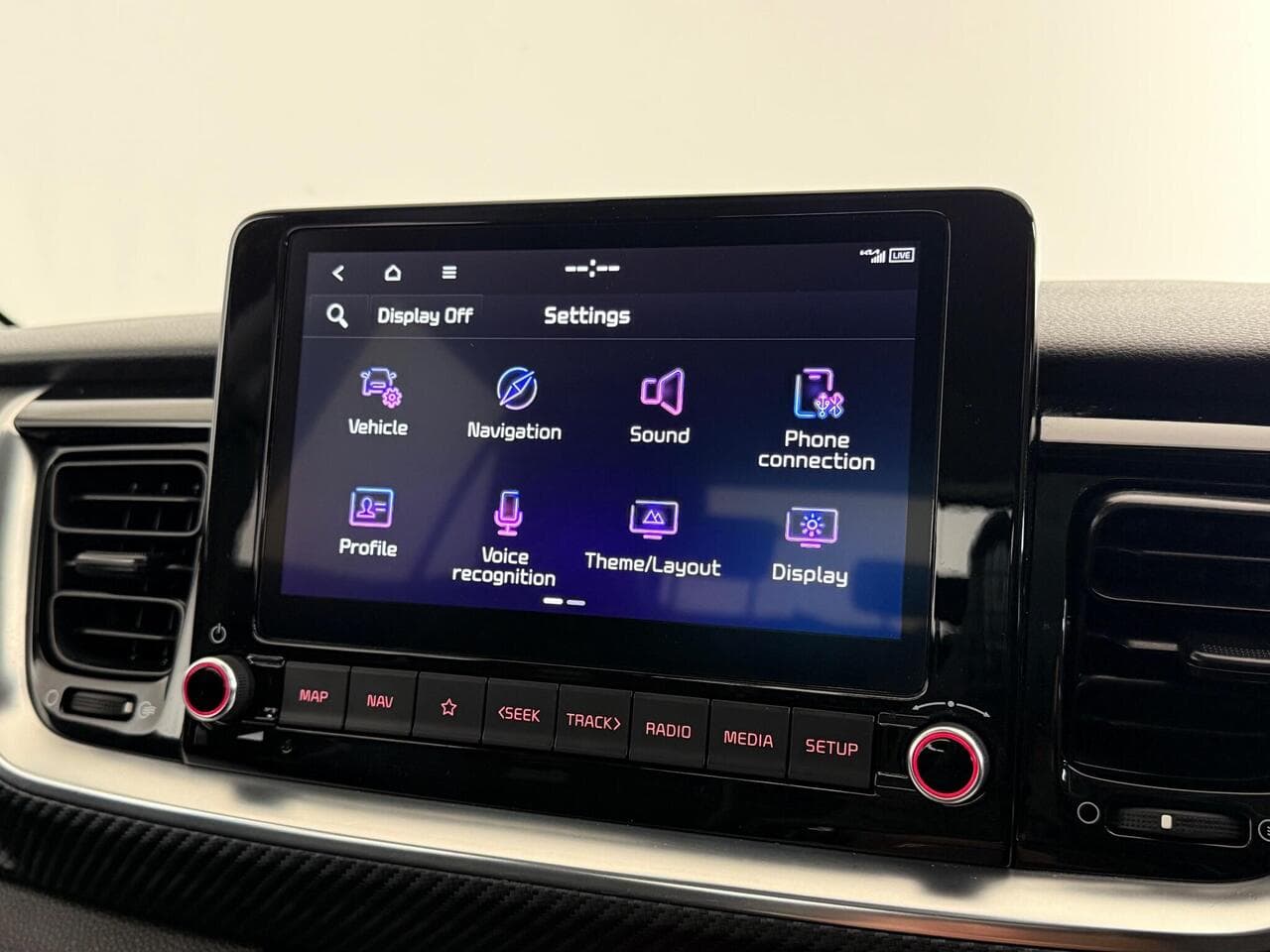 Kia Stonic thumbnail Infotainment System