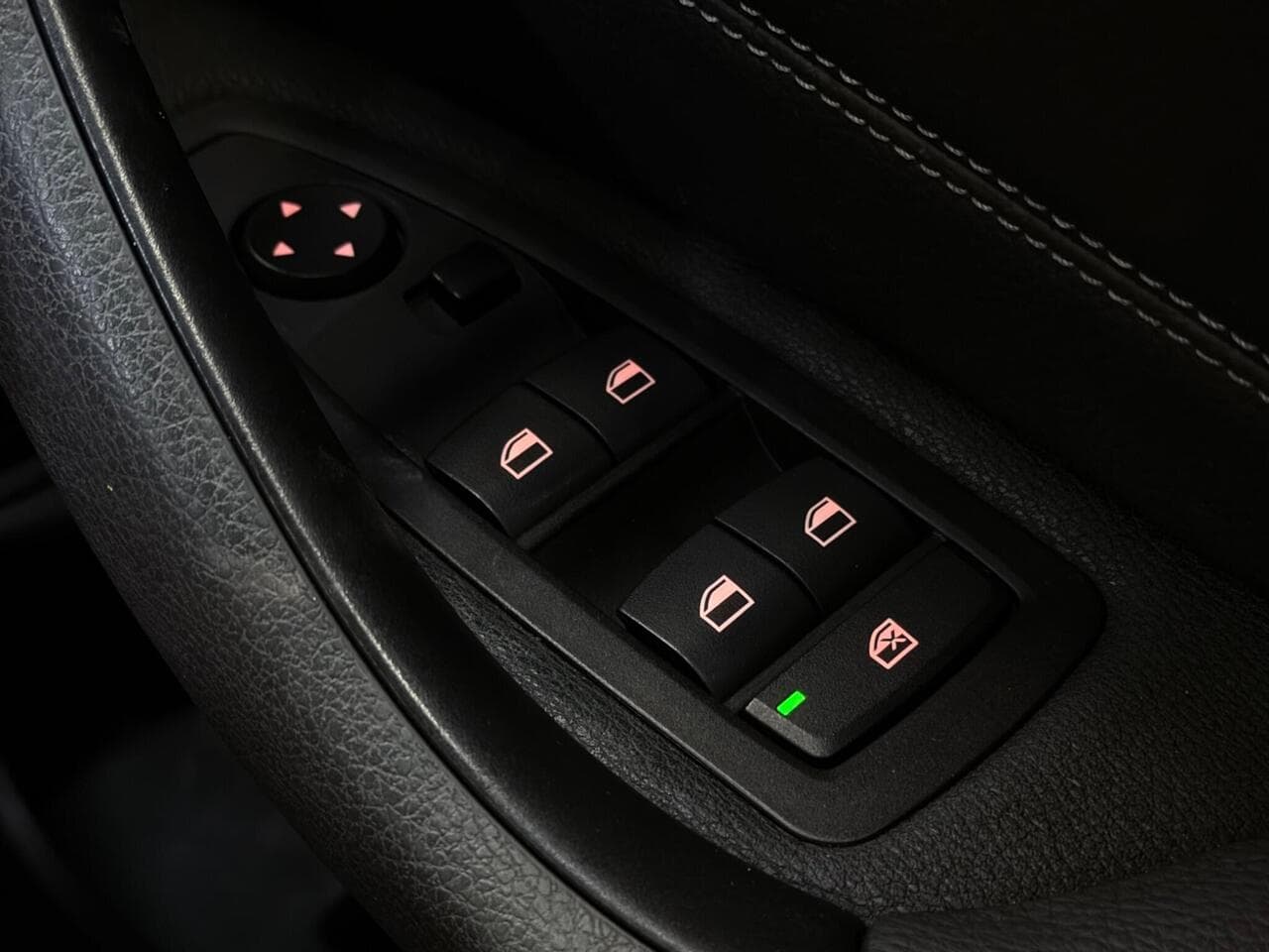 BMW X1 thumbnail Misc Controls