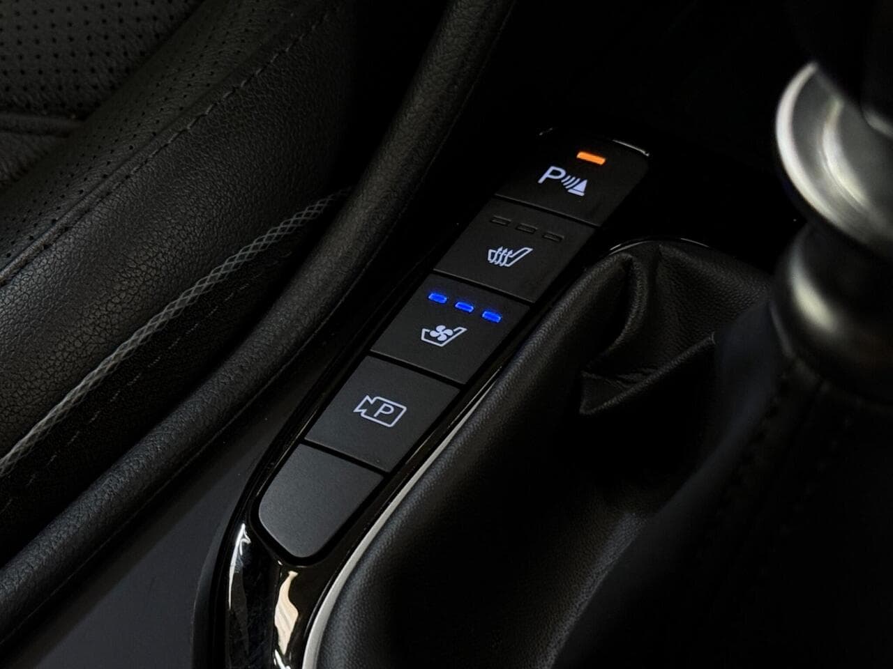 Hyundai TUCSON thumbnail Misc Controls