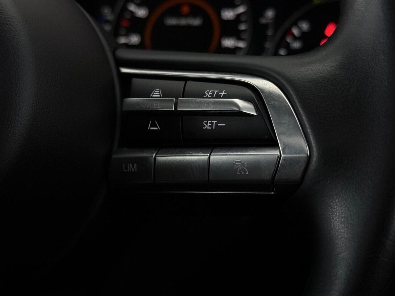 Mazda CX-30 thumbnail Misc Controls