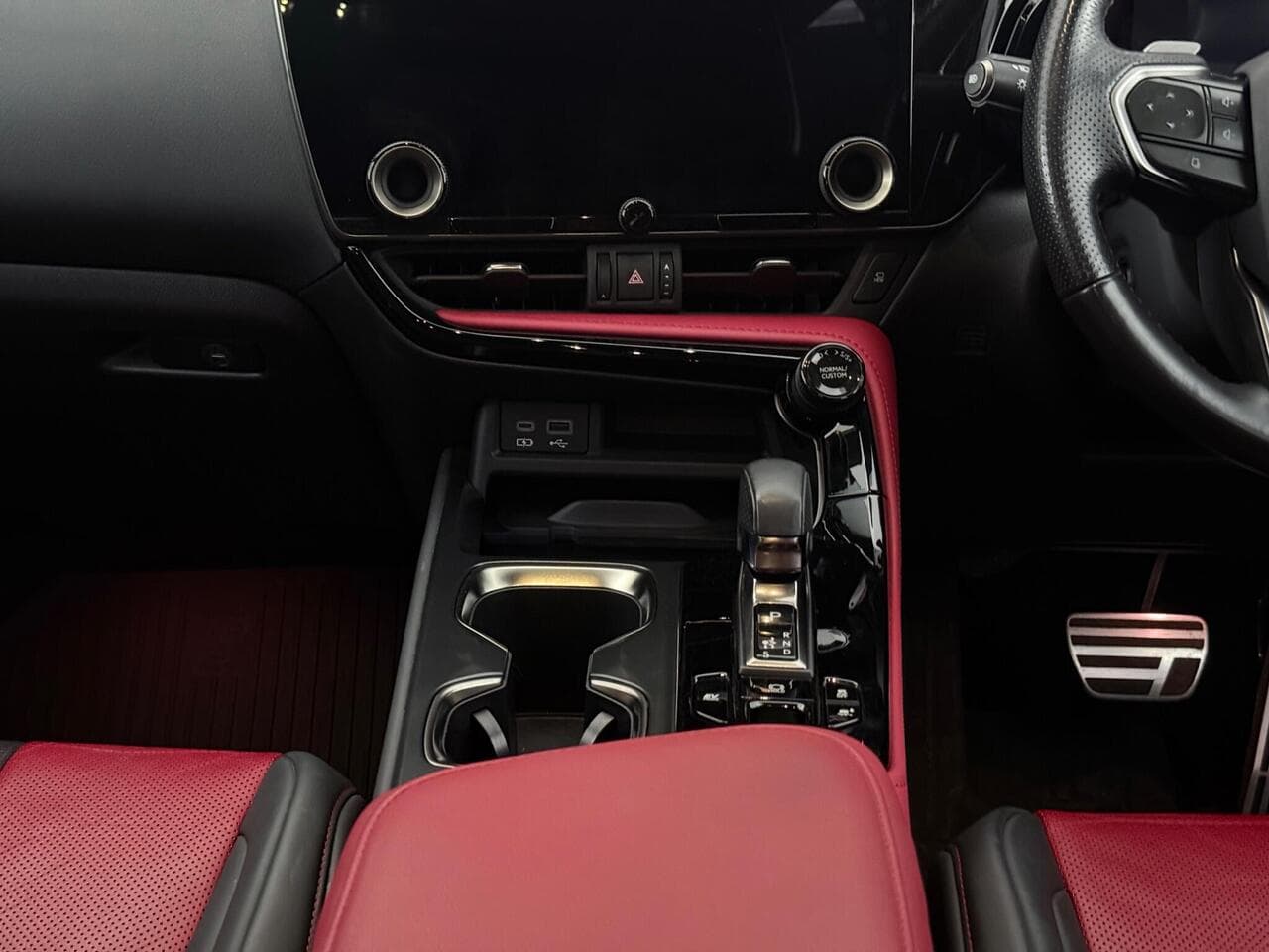 Lexus NX thumbnail Interior Front