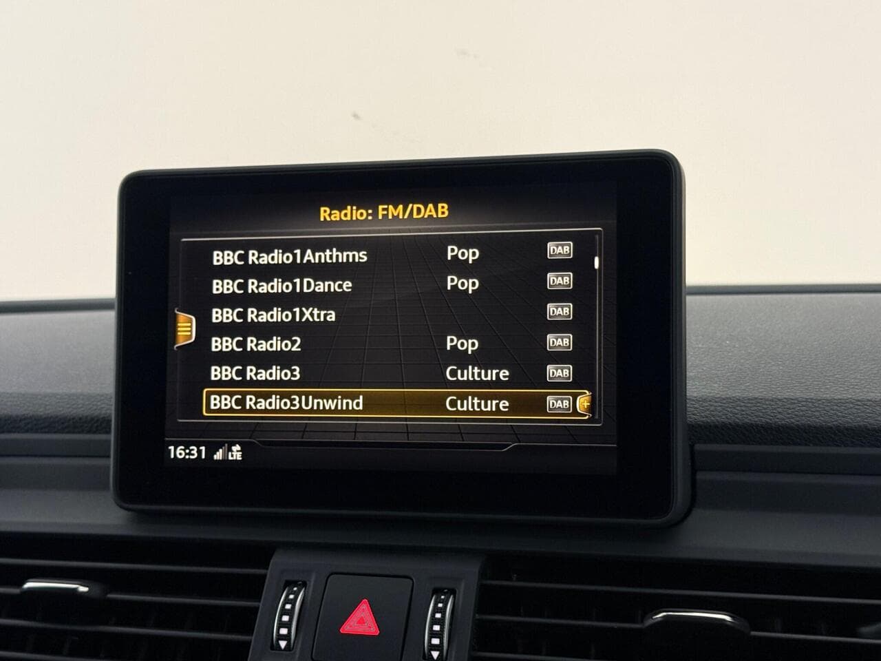 Audi Q5 thumbnail Infotainment System