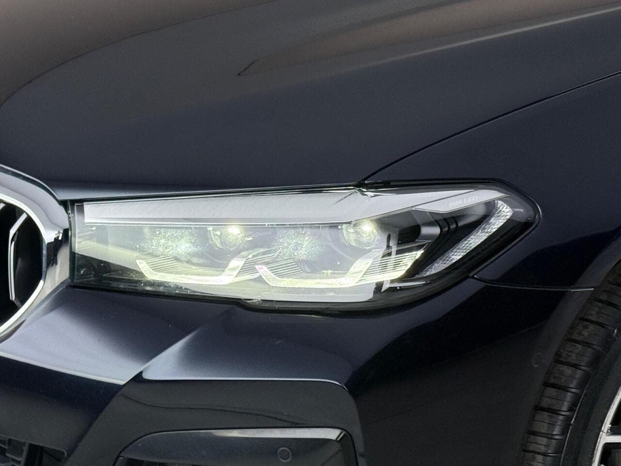 BMW 5 Series thumbnail Lights Front