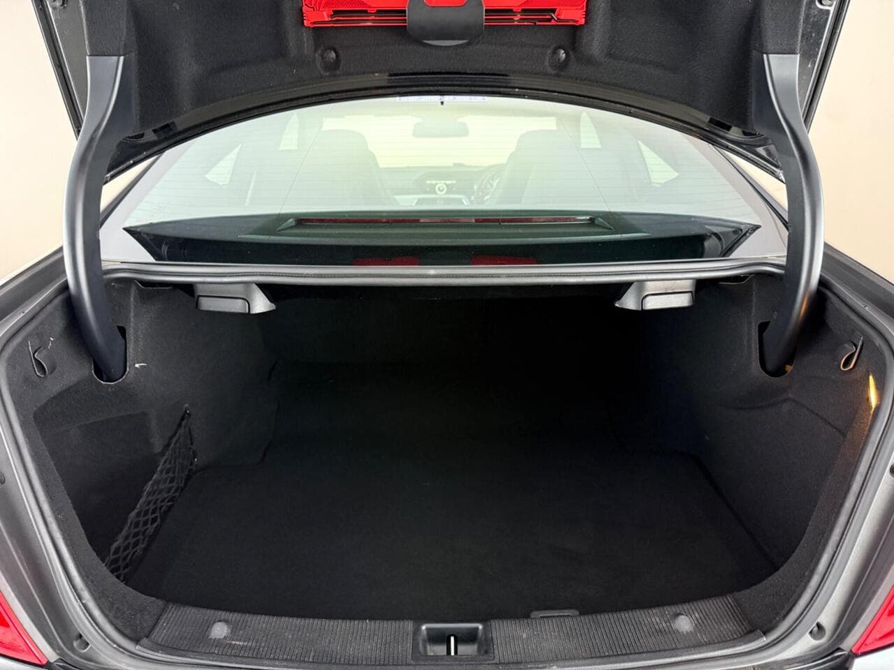 Mercedes-Benz C Class thumbnail Boot