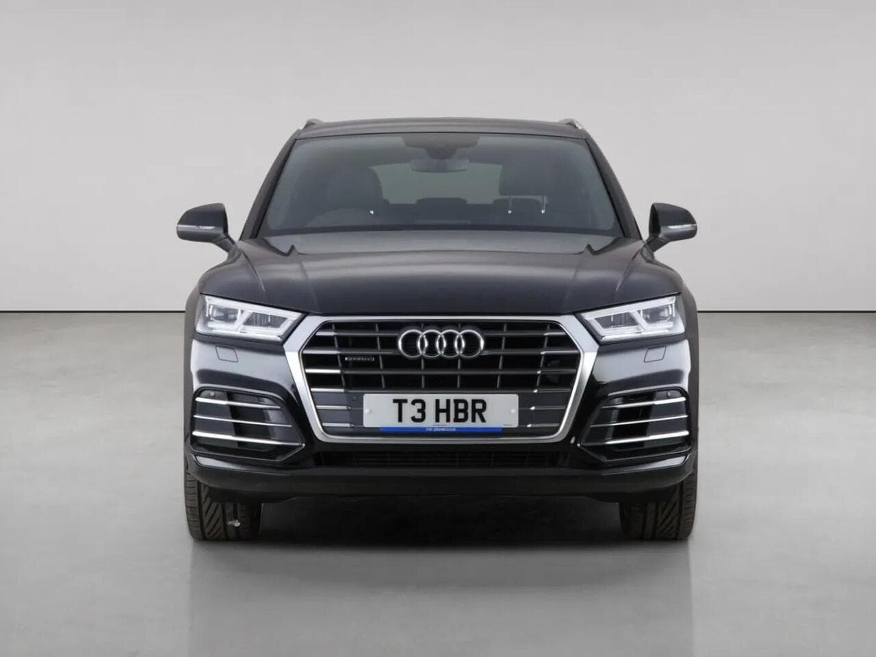 Audi Q5 thumbnail Front