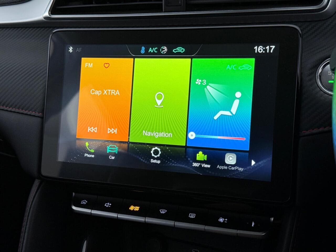 MG MG ZS thumbnail Infotainment System