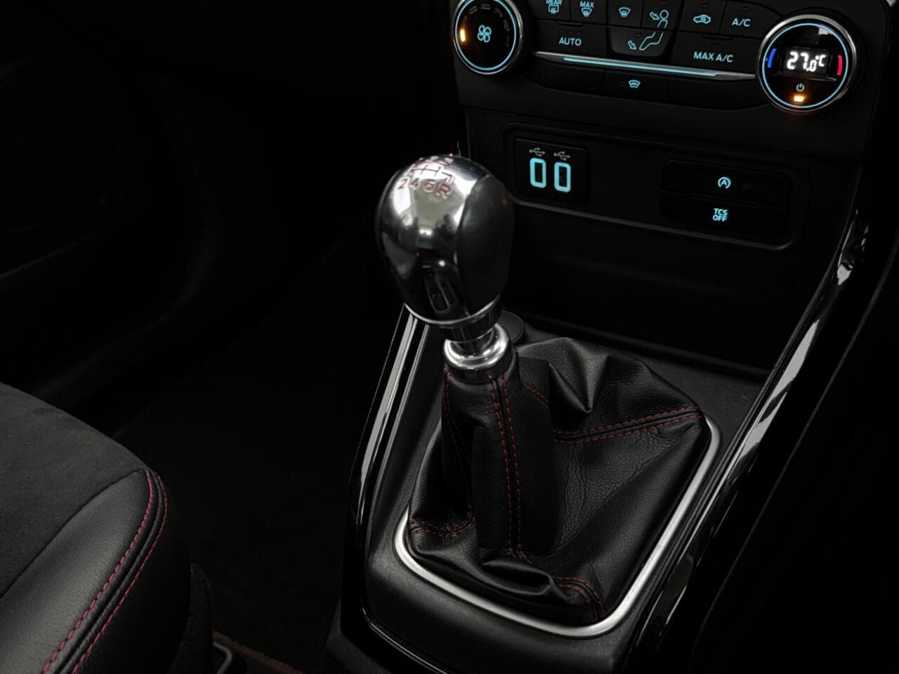 Ford EcoSport thumbnail Interior Front