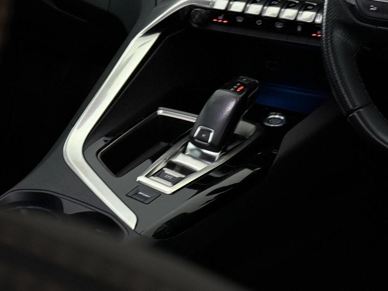 Peugeot 5008 thumbnail Inconclusive