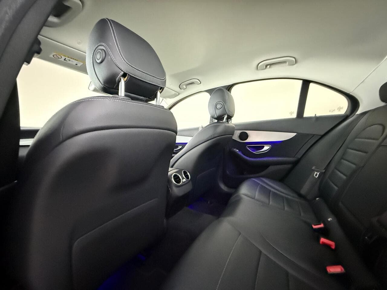 Mercedes-Benz C Class thumbnail Seats Rear
