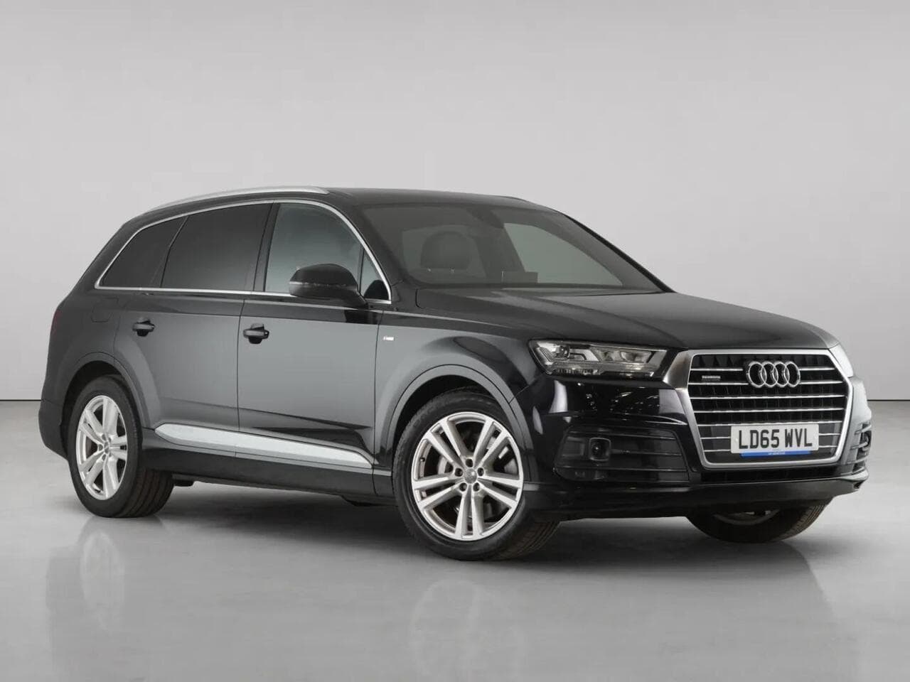 Audi Q7 - Audi Q7 3.0 TDI V6 S line SUV 5dr Diesel Tiptronic quattro Euro 6 (s/s) (272 ps)