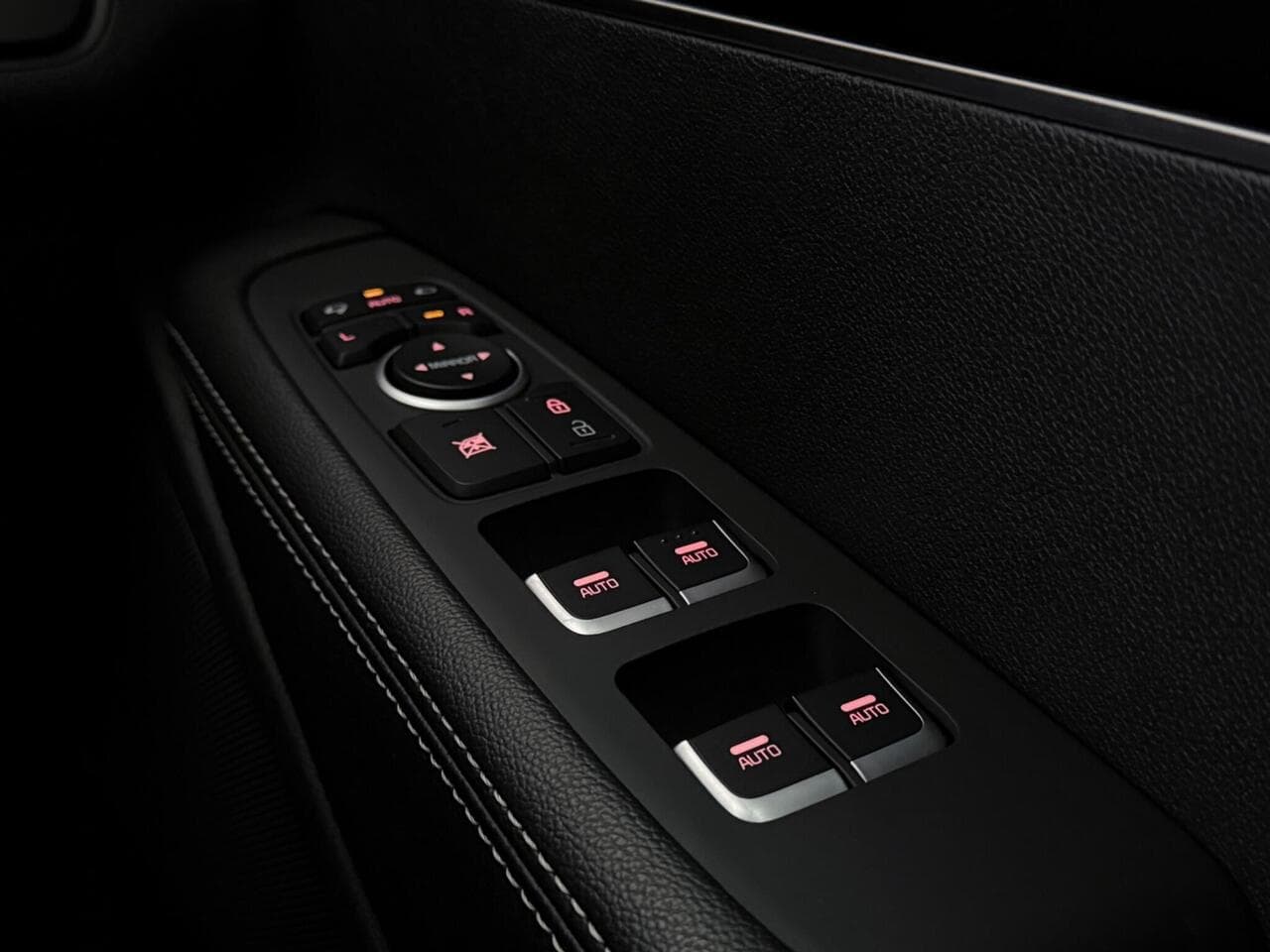 Kia Sorento thumbnail Misc Controls