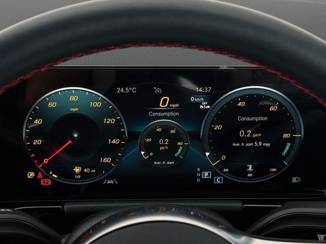 Mercedes-Benz GLA thumbnail Driver Instruments