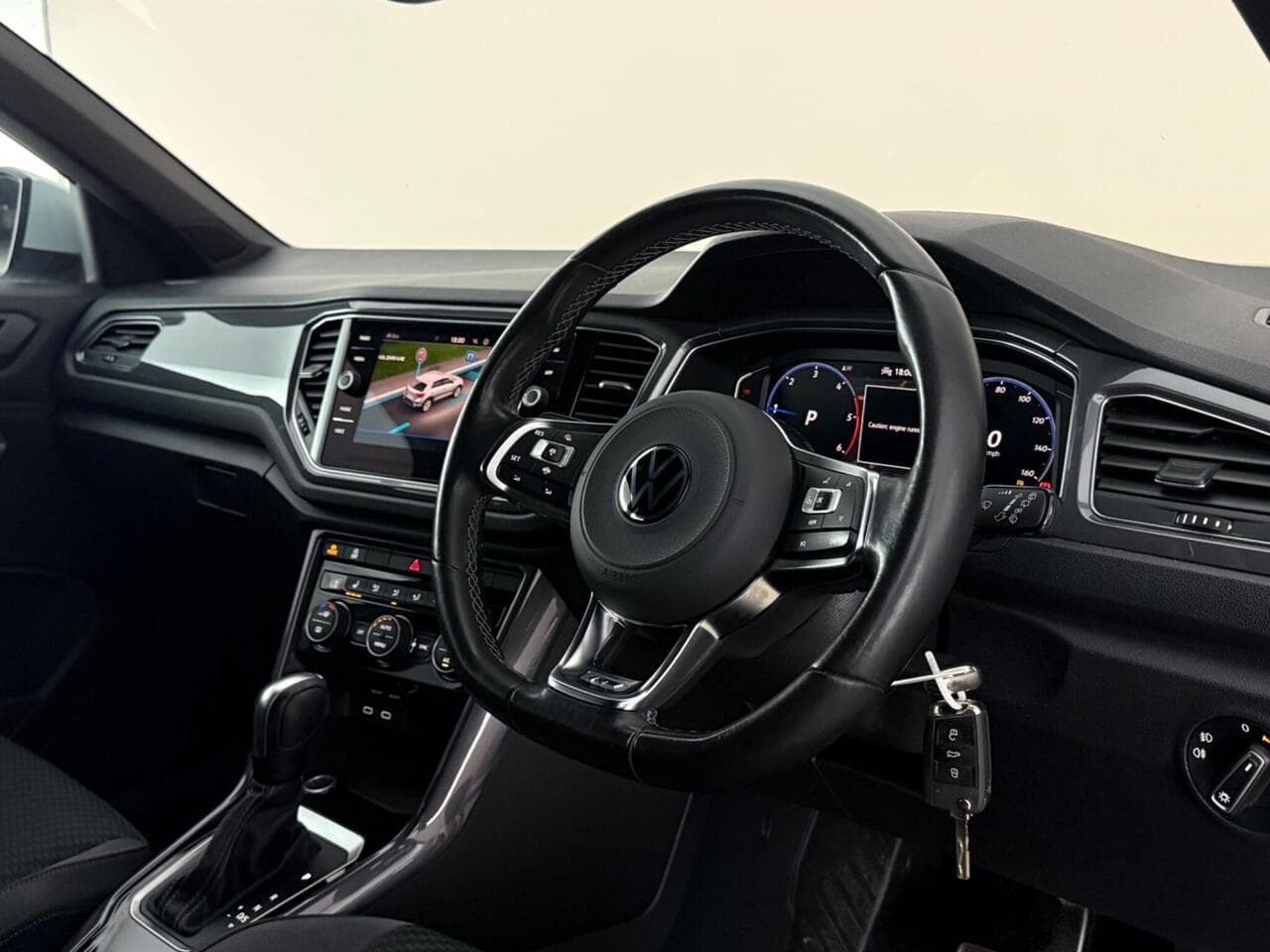 Volkswagen T-Roc thumbnail Interior Front