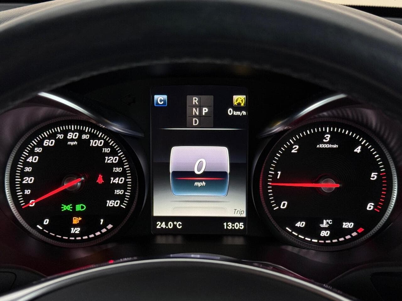 Mercedes-Benz GLC thumbnail Driver Instruments