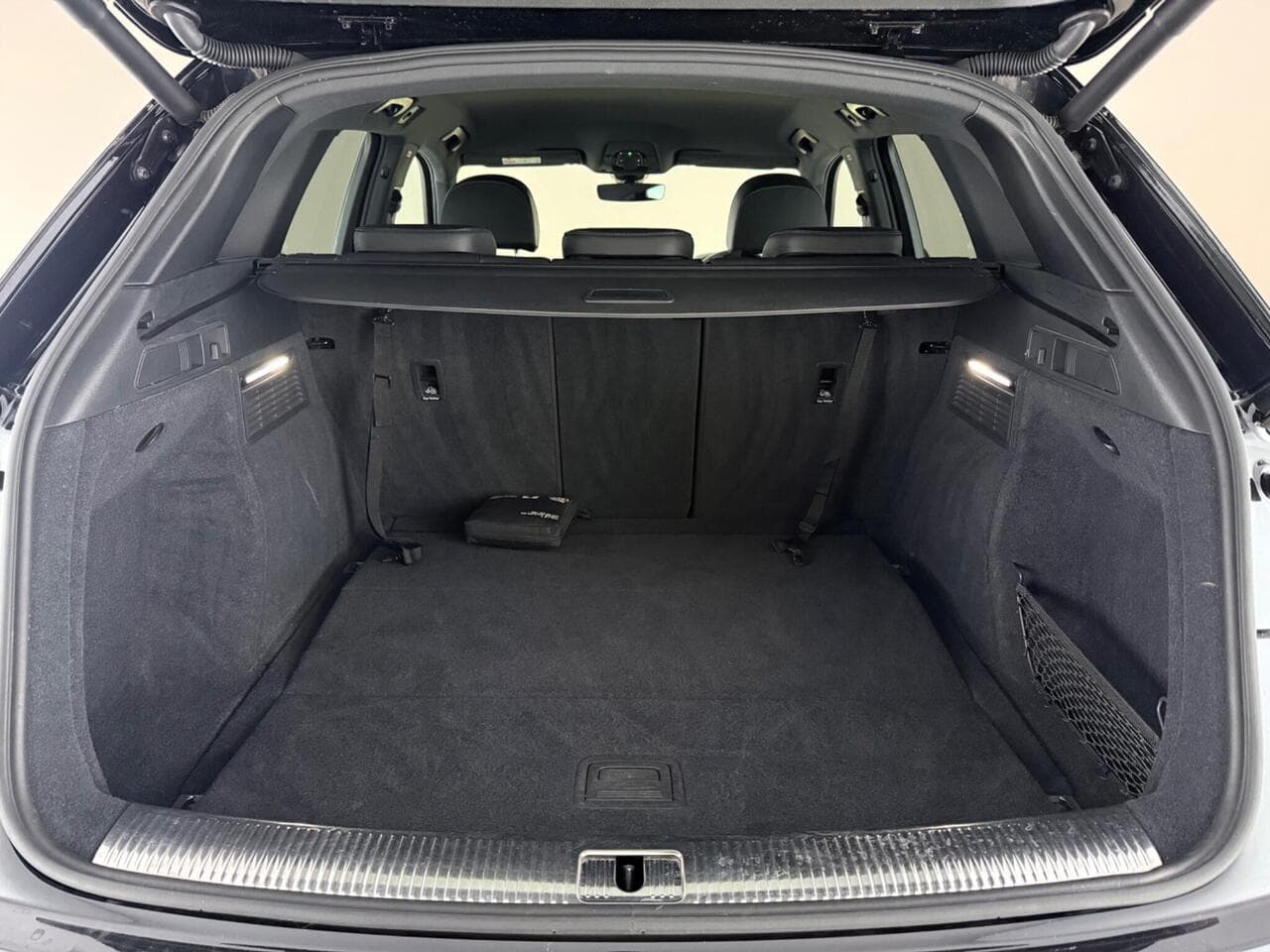 Audi Q5 thumbnail Boot
