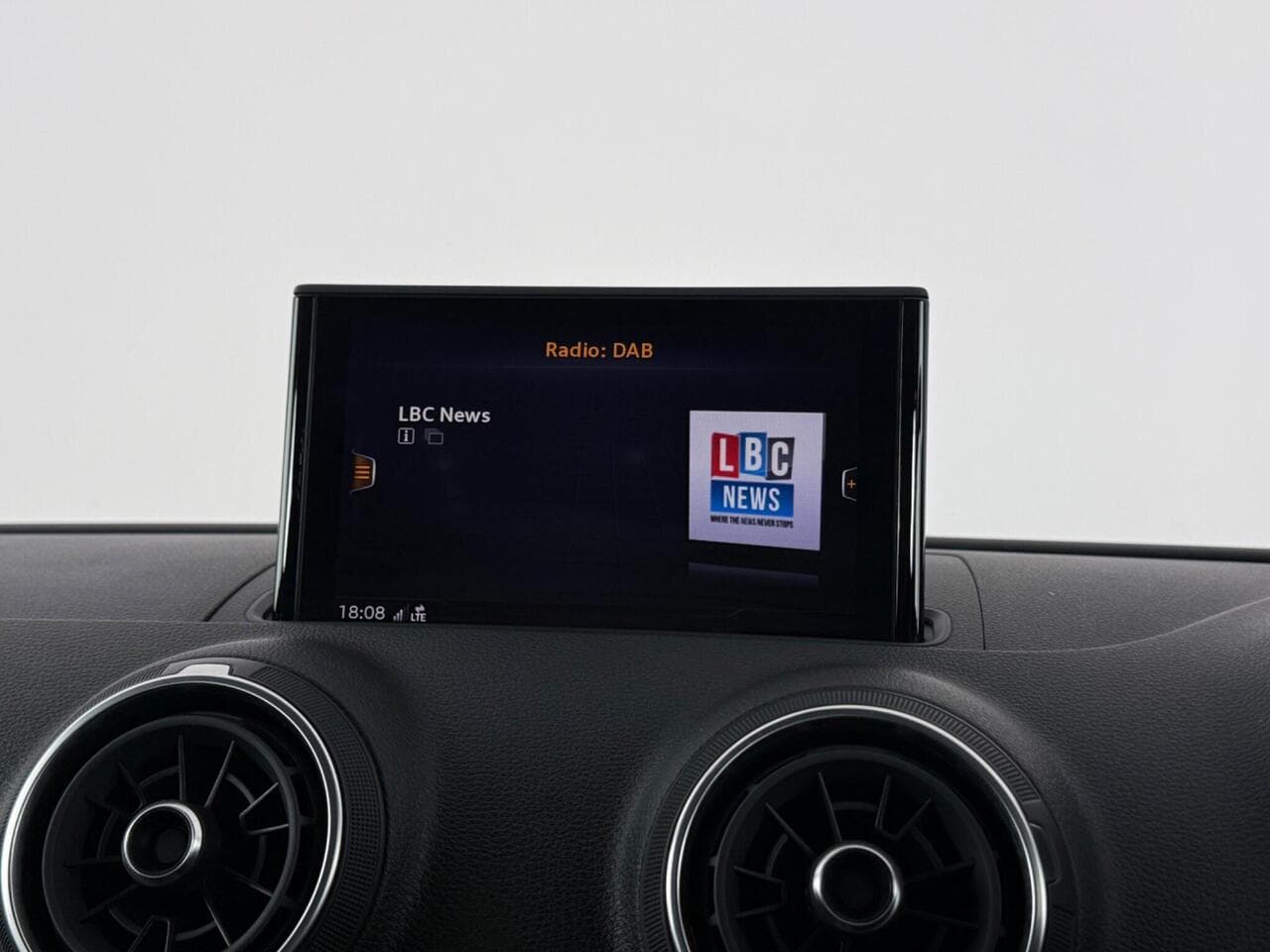 Audi A3 thumbnail Infotainment System
