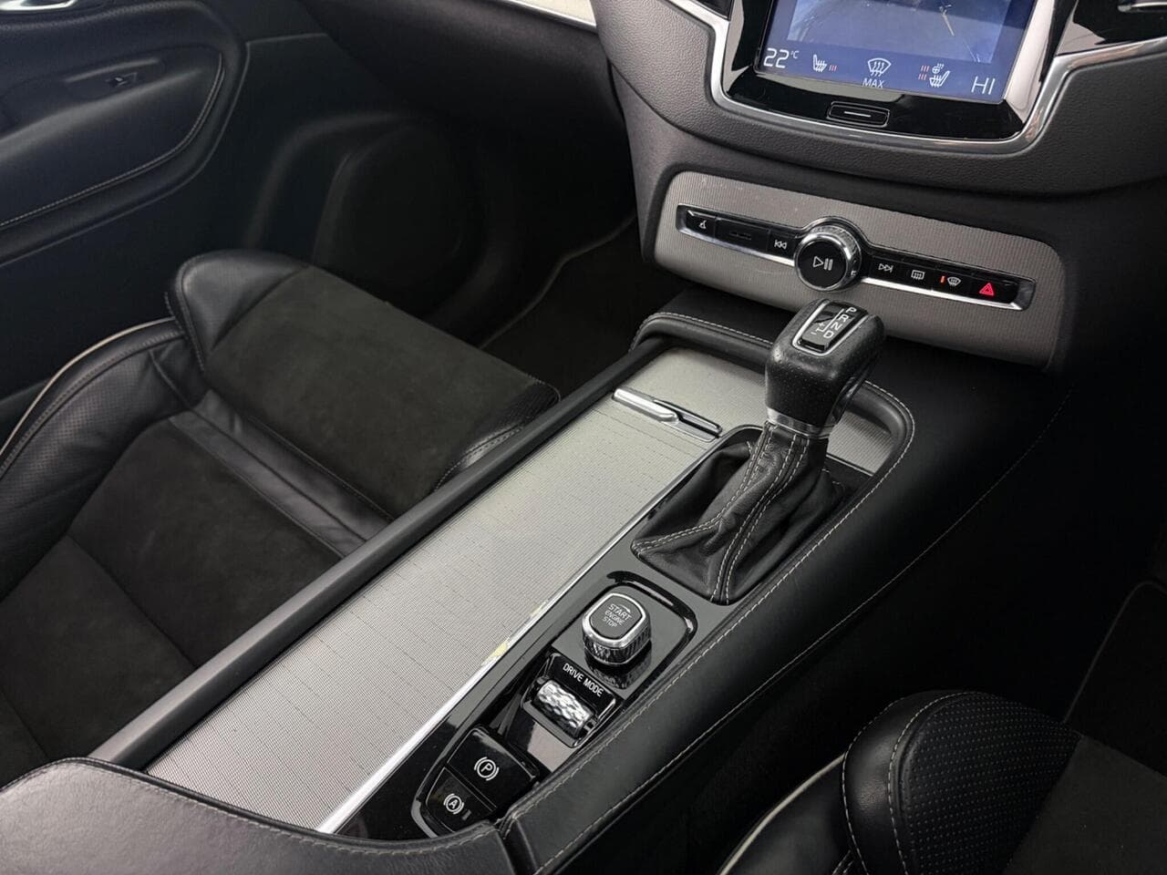 Volvo XC90 thumbnail Interior Front